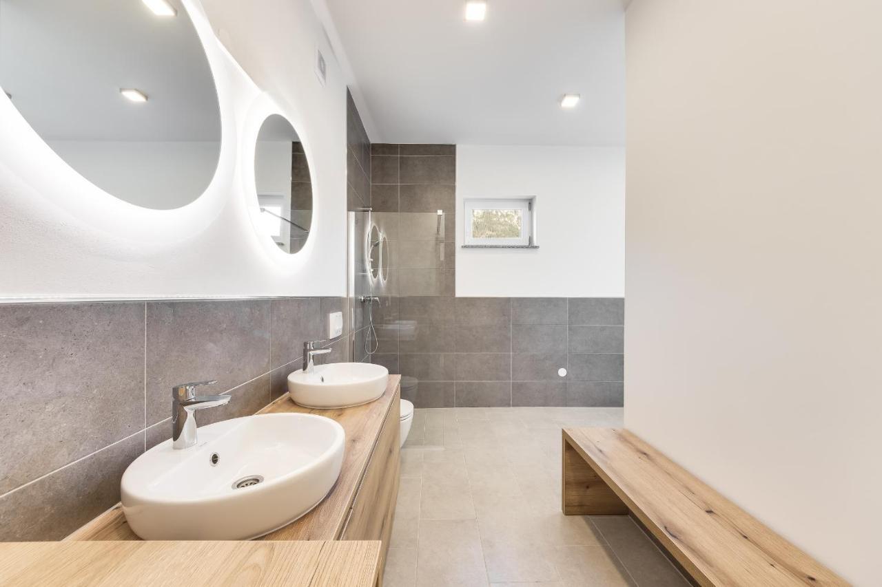 Chic Apartments With Balcony And Spa In Mojstrana Zewnętrze zdjęcie