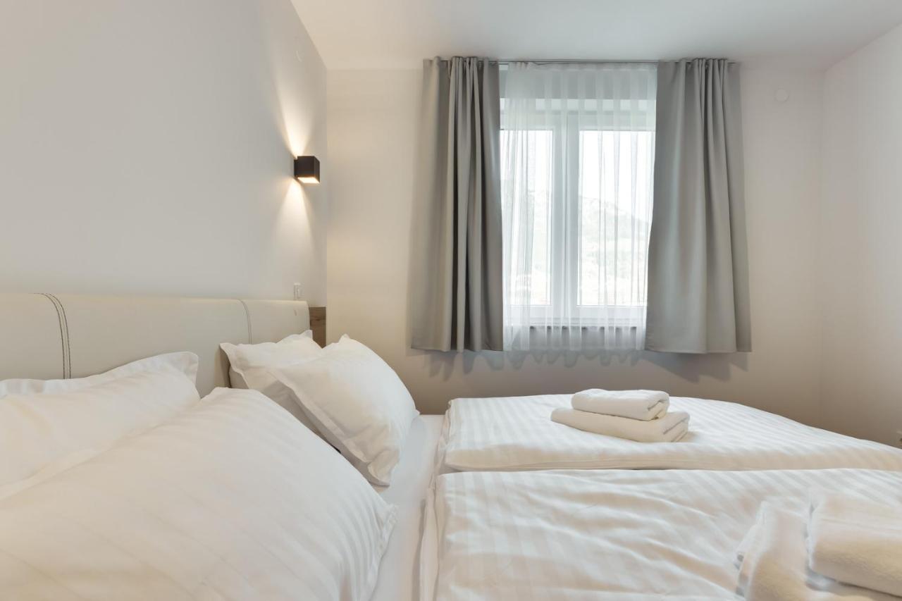 Chic Apartments With Balcony And Spa In Mojstrana Zewnętrze zdjęcie
