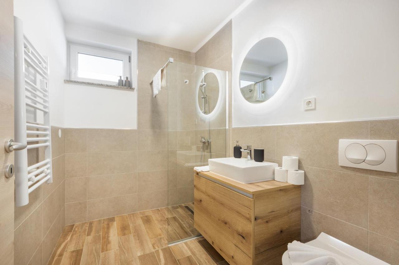 Chic Apartments With Balcony And Spa In Mojstrana Zewnętrze zdjęcie